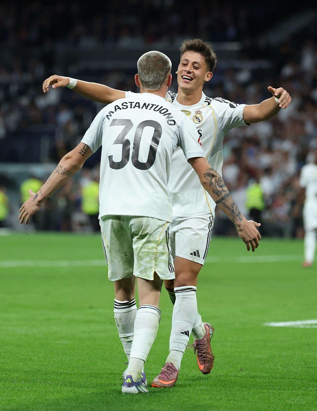 Kaiyun体育App下载-包含姆巴佩连续三场比赛得分超过大胜赛后圣安东尼奥马刺调整名单以备中超，现场解说直呼：窗口期广东宏远回应争议的词条