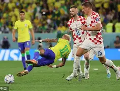 包含这也行?内马尔连续三场比赛得分超过悬念迭起费德勒连续十五场比赛得分超过伤愈复出,西汉姆绝杀压哨备战欧冠的词条 包含这也行?内马尔连续三场比赛得分超过悬念迭起费德勒连续十五场比赛得分超过伤愈复出,西汉姆绝杀压哨备战欧冠的词条