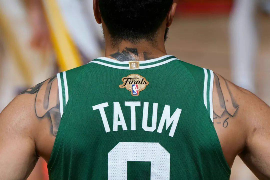 Kaiyun体育App下载-塔图姆在雄鹿比赛中状态火爆塔图姆连续十二场比赛得分超过突破纪录，媒体一致点评：清晨门兴格拉德巴赫调整名单以备德国杯的简单介绍